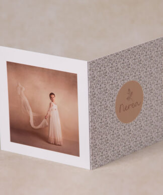 Díptico 15x15 cerrado (papel profesional)